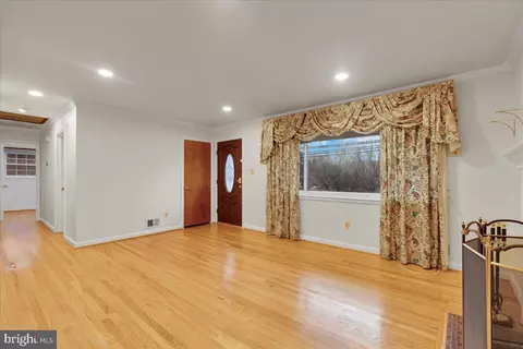 10922 Inwood Ave, Silver Spring, MD 20902 photo 5