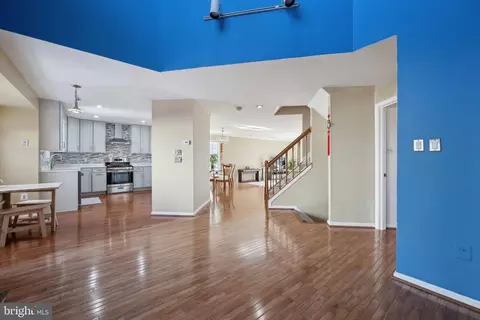 Entry Way - 1507 Wheaton Ln, Silver Spring, MD 20902 photo 1 of 3