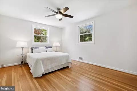 401 Greenbrier Dr, Silver Spring, MD 20910 photo 21