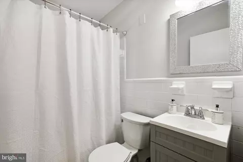 401 Greenbrier Dr, Silver Spring, MD 20910 photo 31