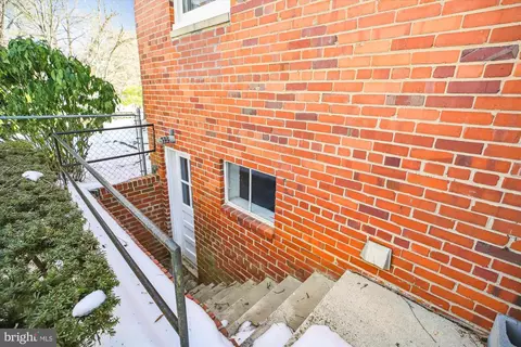 401 Greenbrier Dr, Silver Spring, MD 20910 photo 44