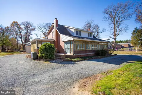 6904 Muncaster Mill Rd, Derwood, MD 20855
