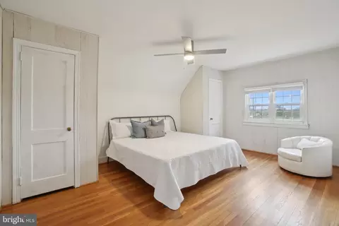 Bedroom - 10147 Dallas Ave, Silver Spring, MD 20901 photo 2 of 5