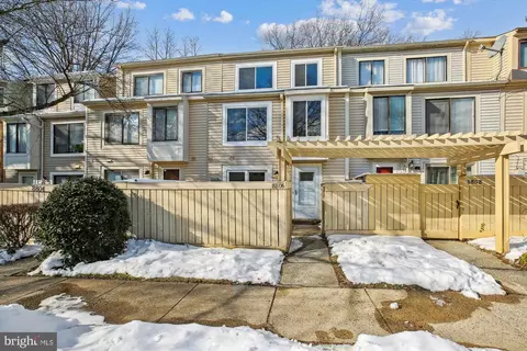 8806 Welbeck Way, Gaithersburg, MD 20886