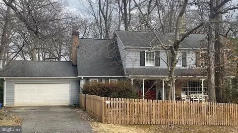 11121 Deborah Dr, Potomac, MD 20854