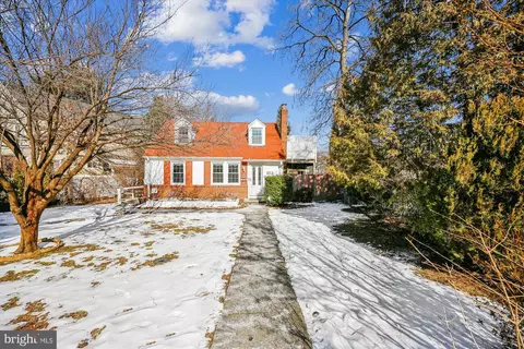 922 Crawford Dr, Rockville, MD 20851