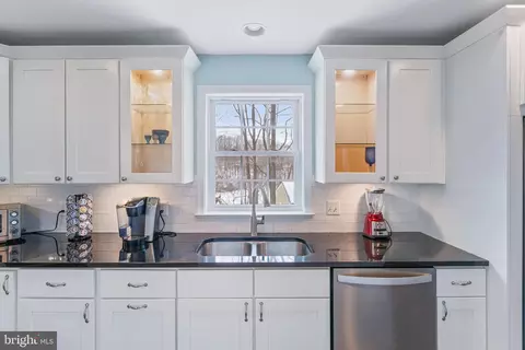 Kitchen - 12300 Dewey Rd, Silver Spring, MD 20906 photo 4 of 6