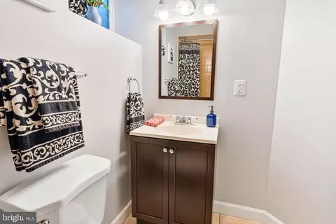 Bath - 12210 Atherton Dr, Silver Spring, MD 20902 photo 4 of 5