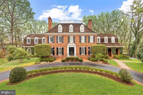11804 Piney Glen Ln, Potomac, MD 20854