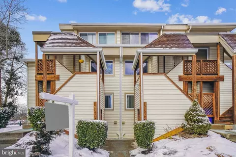 18202 Windsor Hill Dr #301, Olney, MD 20832