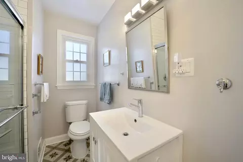 617 Ray Dr, Silver Spring, MD 20910 photo 17