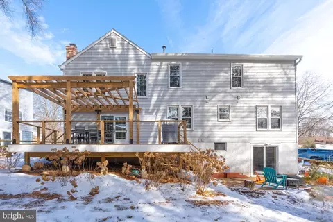 Exterior - 22 Middlebridge Ct, Silver Spring, MD 20906 photo 5 of 12