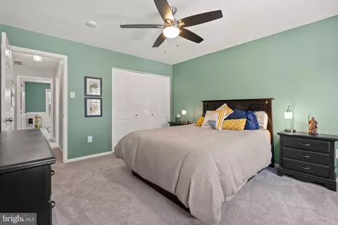 Bedroom - 22 Middlebridge Ct, Silver Spring, MD 20906 photo 5 of 8