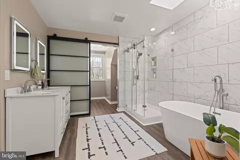 Bath - 22 Middlebridge Ct, Silver Spring, MD 20906 photo 3 of 5