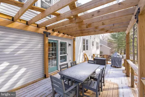 Exterior - 22 Middlebridge Ct, Silver Spring, MD 20906 photo 8 of 12