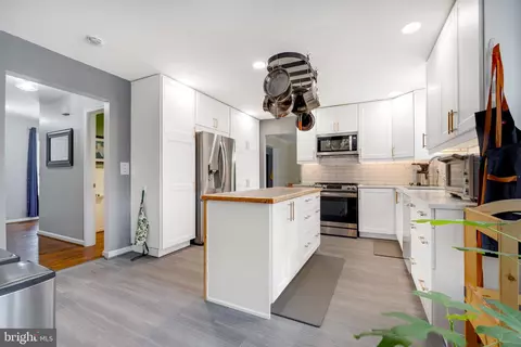 Kitchen - 22 Middlebridge Ct, Silver Spring, MD 20906 photo 6 of 6
