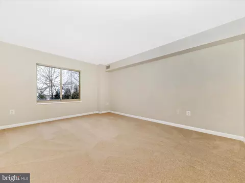 14809 Pennfield Cir #402, Silver Spring, MD 20906 photo 12