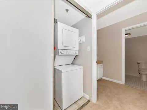 14809 Pennfield Cir #402, Silver Spring, MD 20906 photo 20