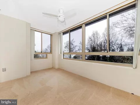 14809 Pennfield Cir #402, Silver Spring, MD 20906 photo 21
