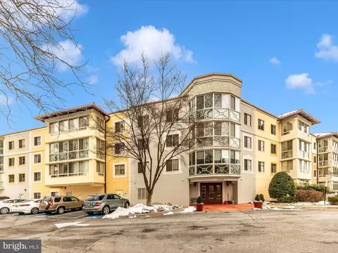 14809 Pennfield Cir #402, Silver Spring, MD 20906 photo 2