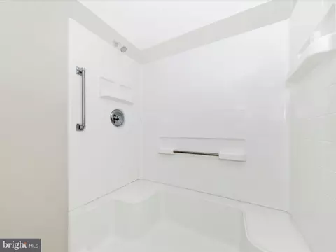 14809 Pennfield Cir #402, Silver Spring, MD 20906 photo 15