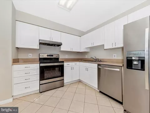 14809 Pennfield Cir #402, Silver Spring, MD 20906 photo 10