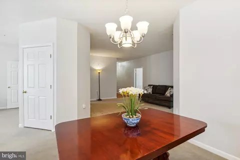 100 Watkins Pond Blvd #2-206, Rockville, MD 20850