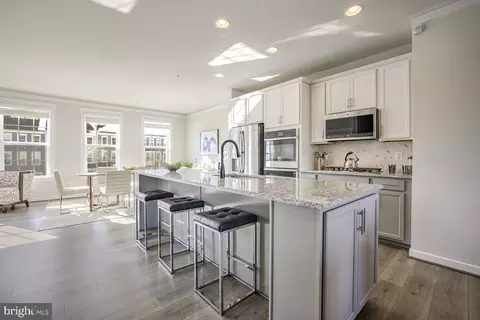 10239 Travilah Grove Cir, Rockville, MD 20850