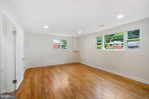 10307 Leslie St, Silver Spring, MD 20902 photo 32