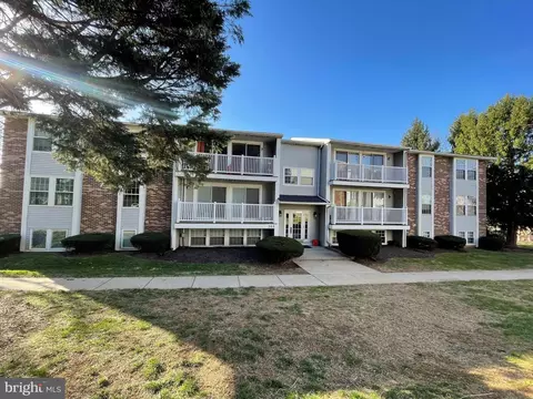 303 Palmspring Dr #2, Gaithersburg, MD 20878