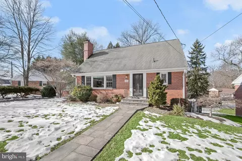 9802 Cable Dr, Kensington, MD 20895