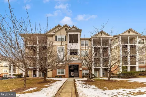 13502 Derry Glen Ct #203, Germantown, MD 20874