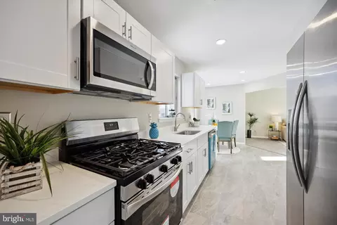 Kitchen - 1805 Middlevale Ter, Silver Spring, MD 20906 photo 2 of 2