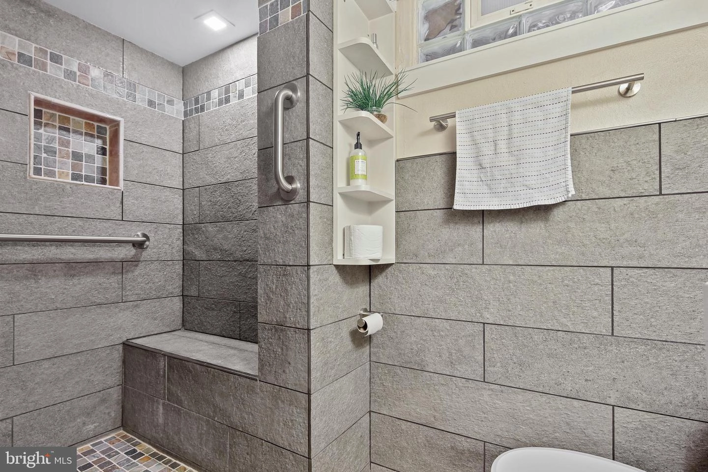 4074 Adams Dr, Silver Spring, MD 20902 photo 32