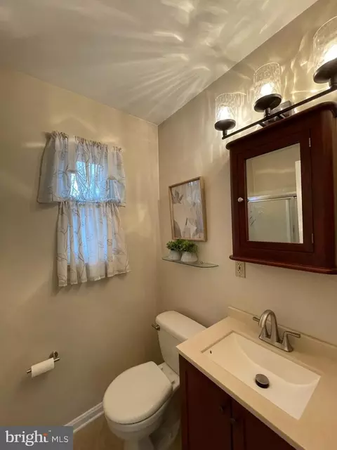 4074 Adams Dr, Silver Spring, MD 20902 photo 19
