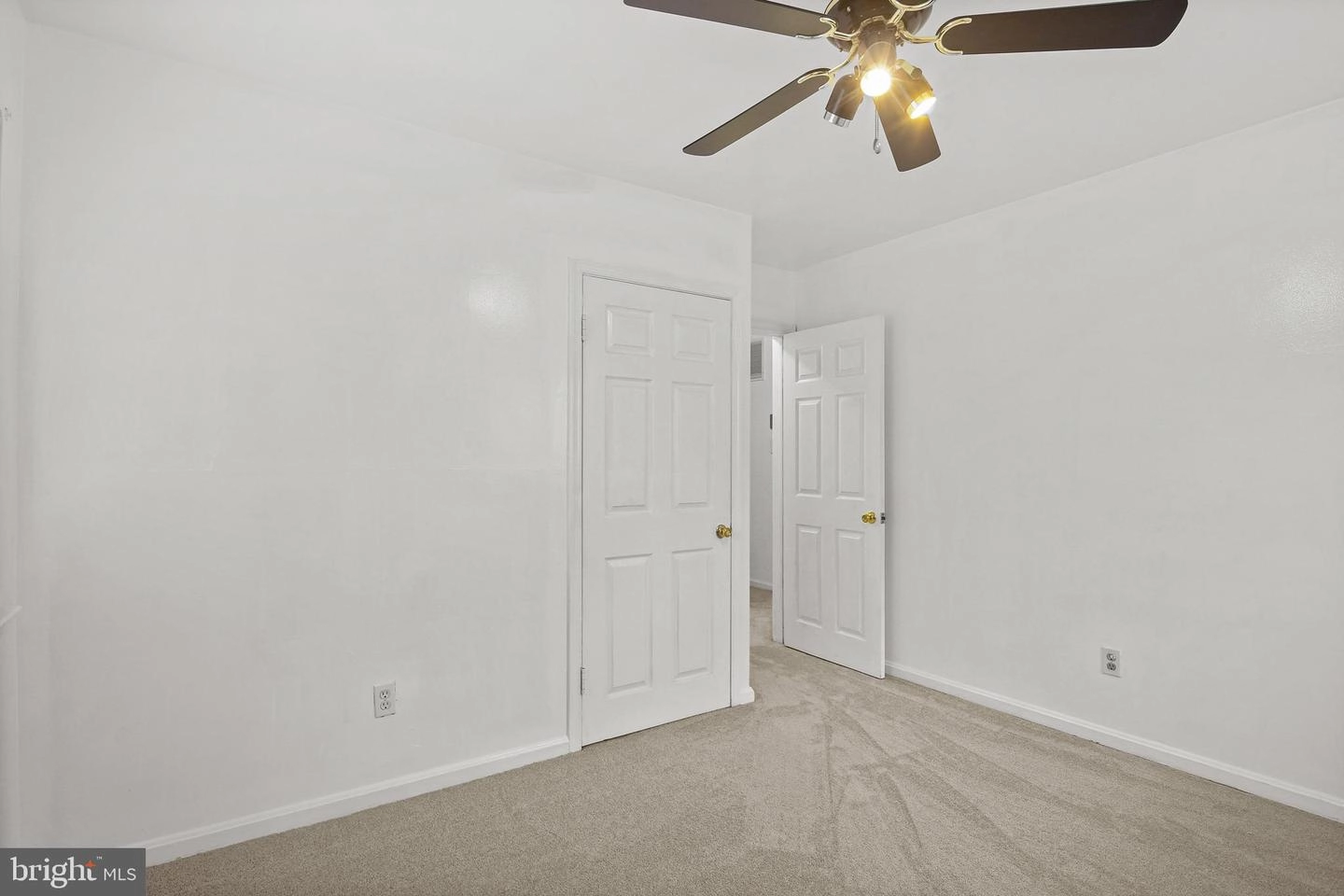 4074 Adams Dr, Silver Spring, MD 20902 photo 15
