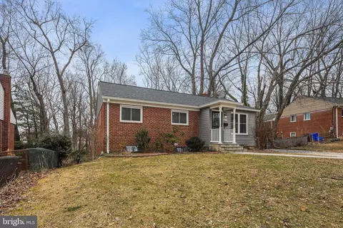 4074 Adams Dr, Silver Spring, MD 20902 photo 2