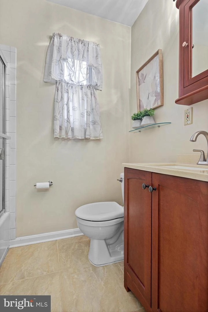 4074 Adams Dr, Silver Spring, MD 20902 photo 18