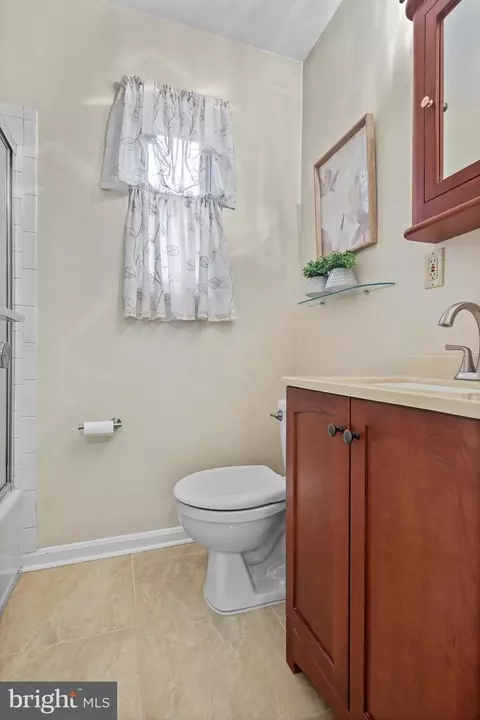 4074 Adams Dr, Silver Spring, MD 20902 photo 18