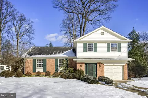 8809 Liberty Ln, Potomac, MD 20854