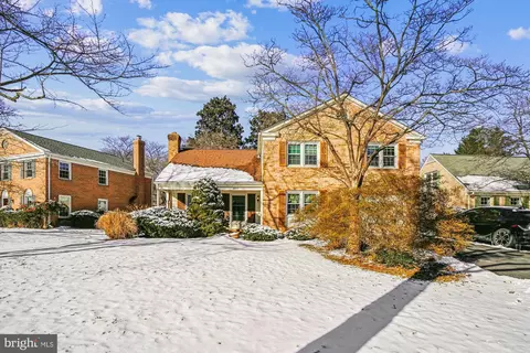 9537 Whetstone Dr, Gaithersburg, MD 20886