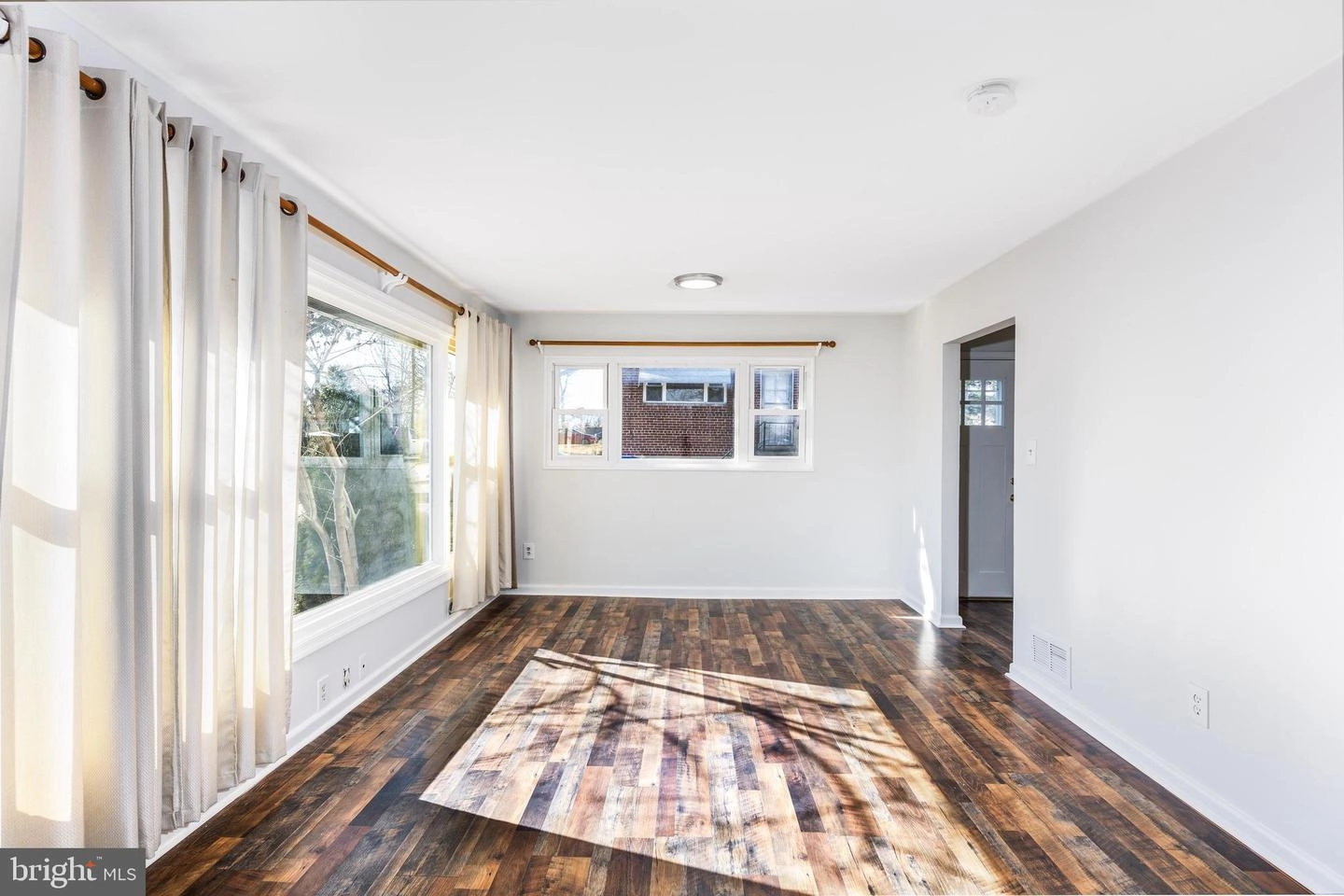 Living - 3001 Hardy Ave, Silver Spring, MD 20902 photo 1 of 3