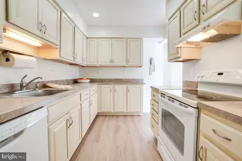 3612 Pimlico Pl #9-A, Silver Spring, MD 20906 photo 7