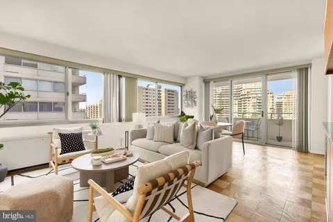 5500 Friendship Blvd #1803N, Chevy Chase, MD 20815
