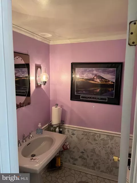 Bath - 204 Colesville Manor Dr, Silver Spring, MD 20904 photo 1 of 1