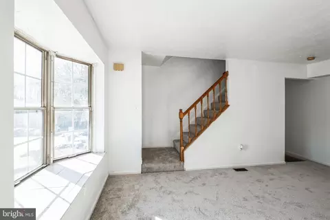 504 Pickwick Village Way, Silver Spring, MD 20901 photo 5