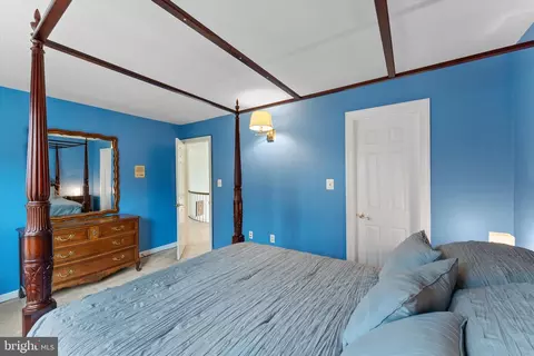 Bedroom - 14820 Silverstone Dr, Silver Spring, MD 20905 photo 4 of 8
