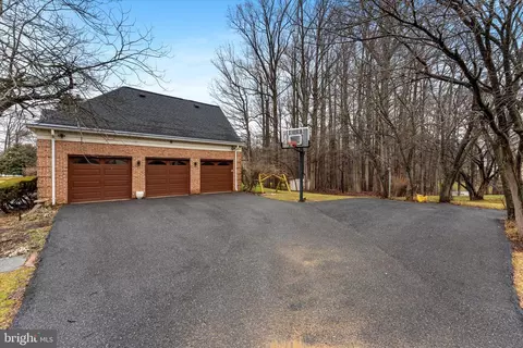 Exterior - 14820 Silverstone Dr, Silver Spring, MD 20905 photo 6 of 9