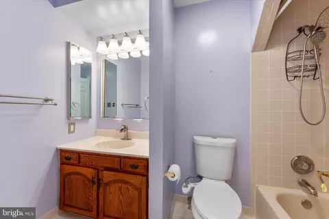 Bath - 14820 Silverstone Dr, Silver Spring, MD 20905 photo 4 of 6