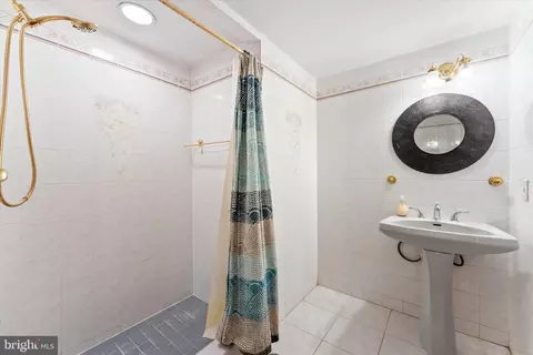 Bath - 14820 Silverstone Dr, Silver Spring, MD 20905 photo 6 of 6